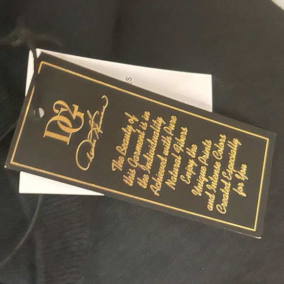 DG2 Black Sweater w/ Ruffled Sleeves!! - Picture 8 of 8